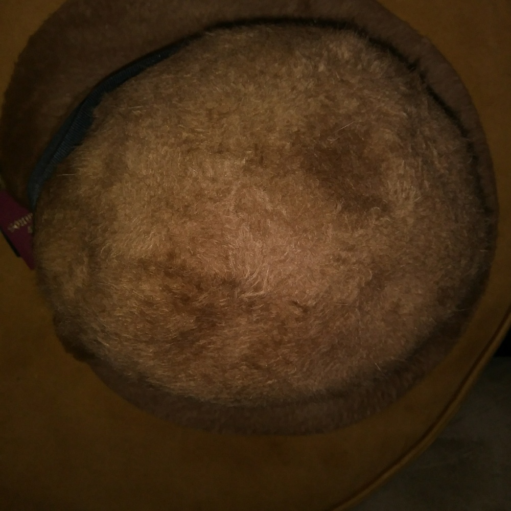 Authentic Beaver Fedora - Picture 2 of 8